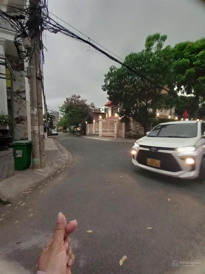 Gấp bán diện tích 8mx17m liền kề himlam, đường oto tải thông. gấp bán 13,3 tỷ