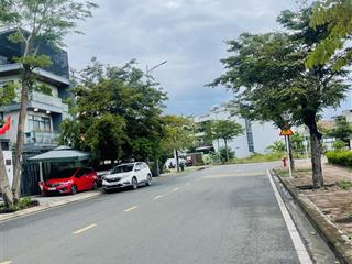 Hàng hiếm biệt thự gói 2 mỹ gia, đường số 2 to 18m, view công viên, giá chỉ 44 triệu/m2(bao tất cả)