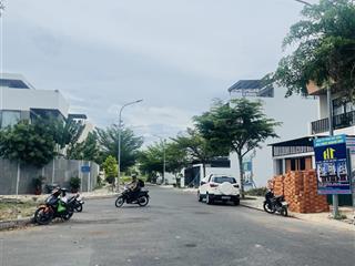 Ra nhanh lô sạch gói 5 mỹ gia, hướng tây, đường lớn 12m, giá chỉ 3.7tỷ(bao tất cả)
