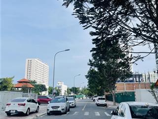 Hàng hiếm hà quang 1 đối diện công viên, hướng nam, cạnh toà căn hộ, giá chỉ 67 triệu/m2.