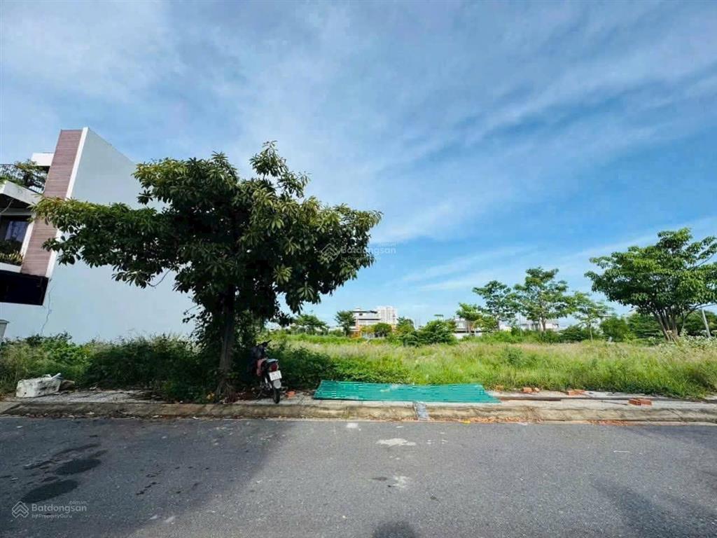 Rẻ nhất gói 4 mỹ gia, đường to, hướng tây, giá chỉ 5 tỷ(bao tất cả)