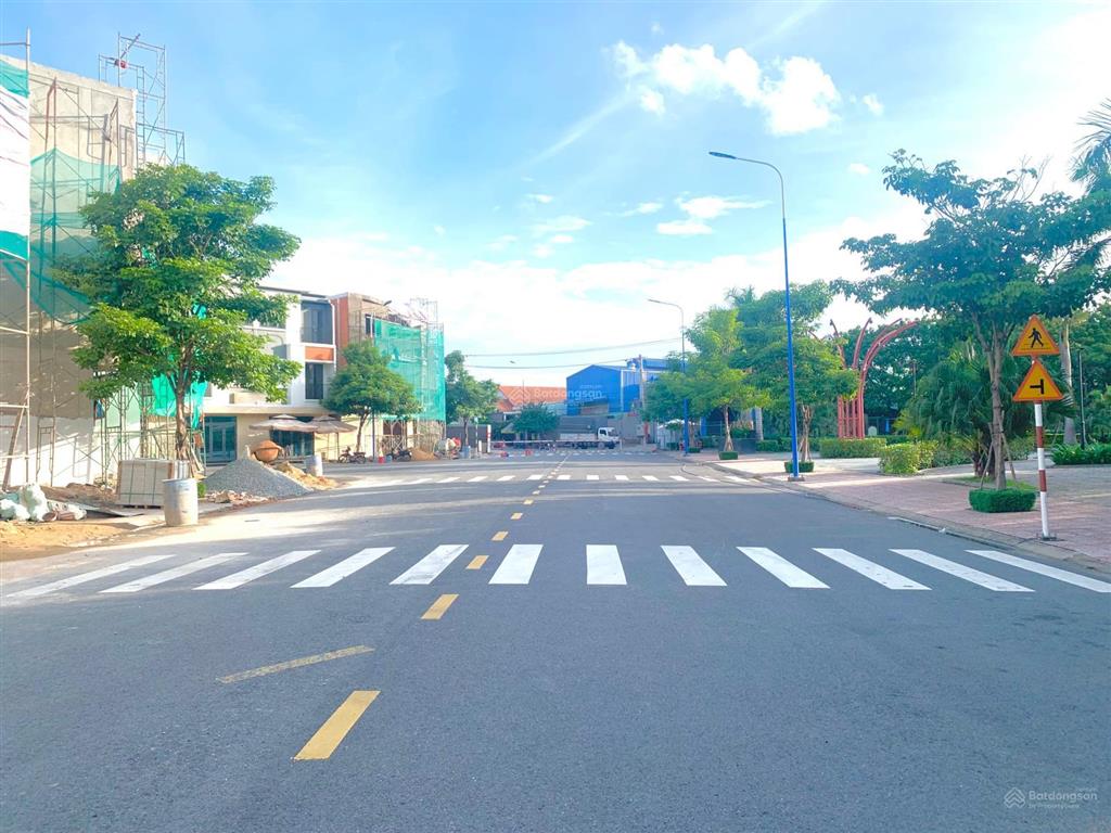 Căn hướng nam cuối tại dự án lavela garden phù hợp để ở rất mát mẻ, hiếm có căn thô cuối cùng