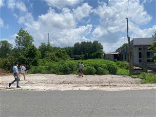 Chính chủ cần bán lô đất 10m ngang mặt tiền đường dt749b  dầu tiếng  tp hồ chí minh