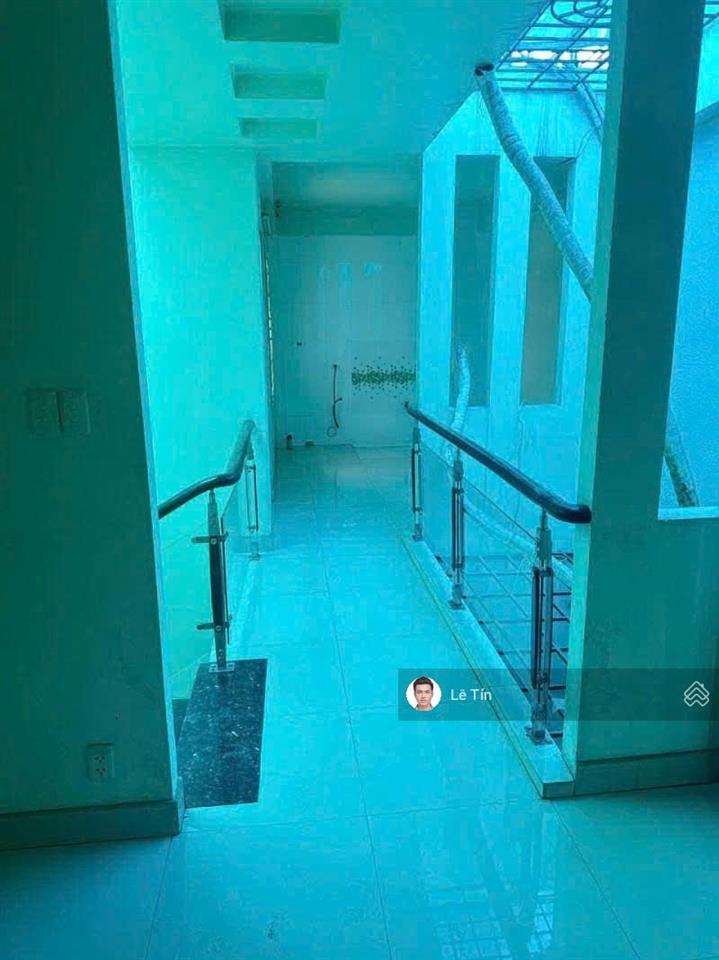 Siêu phầm dòng tiền sát khu k300, p12 tân bình, 5x17, 11 phòng cho thuê, chỉ 15 tỷ x