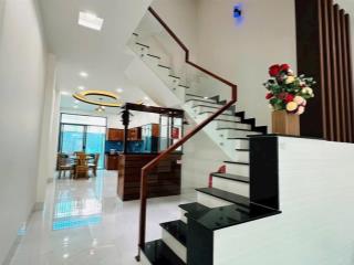 Bán nhà 3 tầng, hà quang 2, phước hải, dt 80 m2, ngang 4m, hướng nam  giá 7,2 tỷ