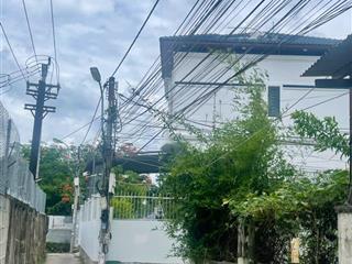 Bán đất 2 mt, hẻm 2/4 vĩnh hoà, dt 108,9 m2, ngang 5m, hướng tây  giá 2,6 tỷ
