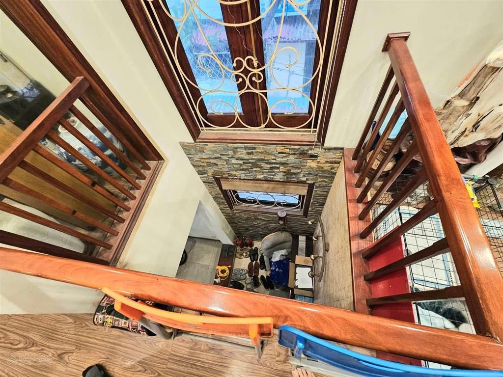 Hoa hậu phố ngọc khánh  3 thoáng  oto tránh  85m2  mt 5m  33.5 tỷ  dân trí cao, an sinh tốt