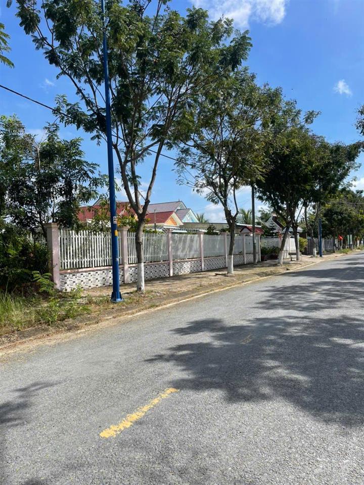 Kẹt tiền bán nhanh lô đất thổ cư, hẻm xe hơi lương văn nho, tt cần thạnh, cần giờ, giá 18tr/m2