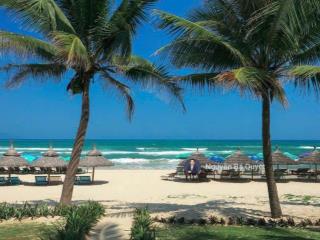 Cách biển mỹ khê chỉ 300m một lô còn lại240m2 ngang 8m siêu đẹpkhu phố tâygiá siêu nét