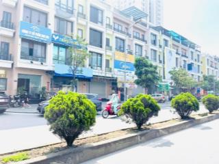 Chính chủ cần bán liền kề iec tứ hiệp, 60m2*4.5 tầng, thang máy, kinh doanh, giá nhỉnh 22 tỷ