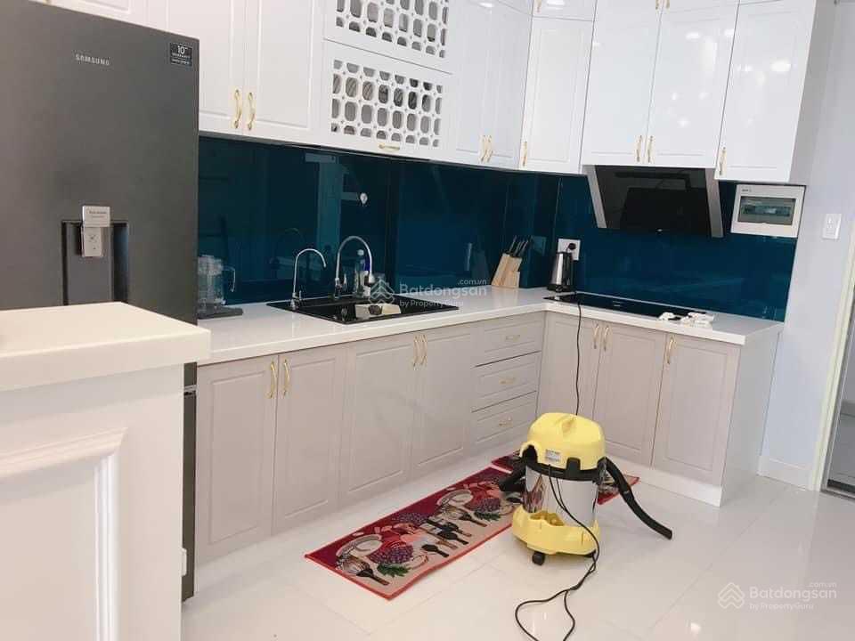 Cho thuê căn hộ 71m2, 2pn 2wc nhà trống giá từ 7tr5