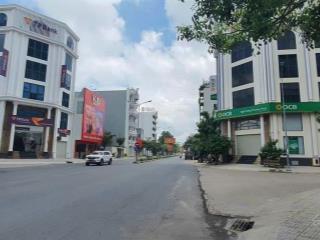 BÁN KHÁCH SẠN GIÁ RẺ 250M2 (10X25) 5 TẦNG TRUNG TÂM HÀNH CHÍNH DĨ AN - TP HỒ CHÍ MINH