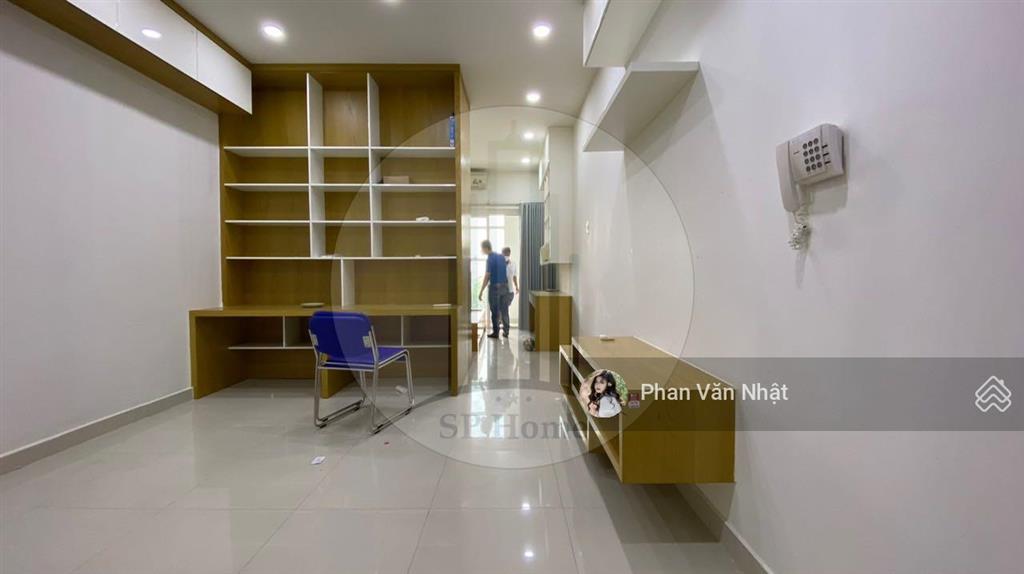 Ch 1pn giá 10 triệu 40m2 sunrise city, nhà trống, nội thất chỉ có rèm, máy lạnh