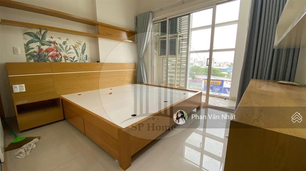 Ch 1pn giá 10 triệu 40m2 sunrise city, nhà trống, nội thất chỉ có rèm, máy lạnh