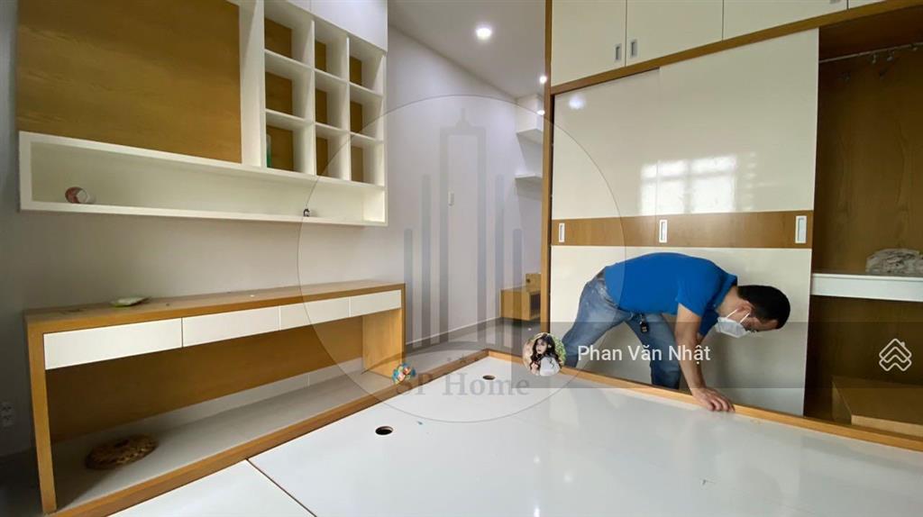 Ch 1pn giá 10 triệu 40m2 sunrise city, nhà trống, nội thất chỉ có rèm, máy lạnh