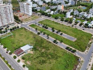 Bán lô fpt 3 mặt tiền sát sông cổ cò, chỉ cách biển 300m phân khu t3