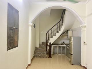 Cho thuê nhà riêng tại ngõ 13, khuất duy tiến, thanh xuân bắc, 8 triệu, 30 m2 (không mg)