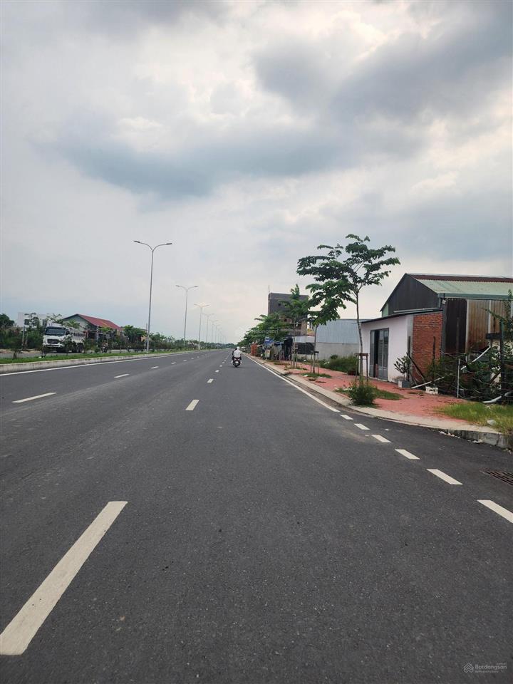 Đất mặt tiền song hành ngang 32m có 250m đất ở tổng diện tích 2034m