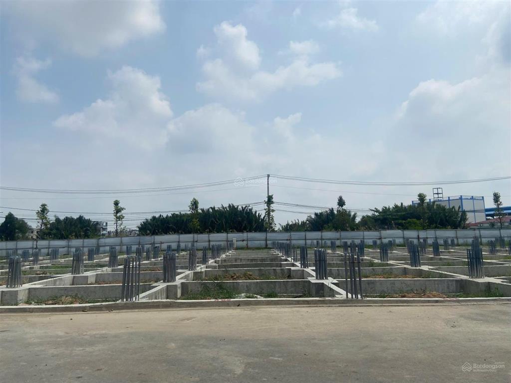 Nên 5x20 khu dân cư t.c.t quận 9 nằm gần lô góc