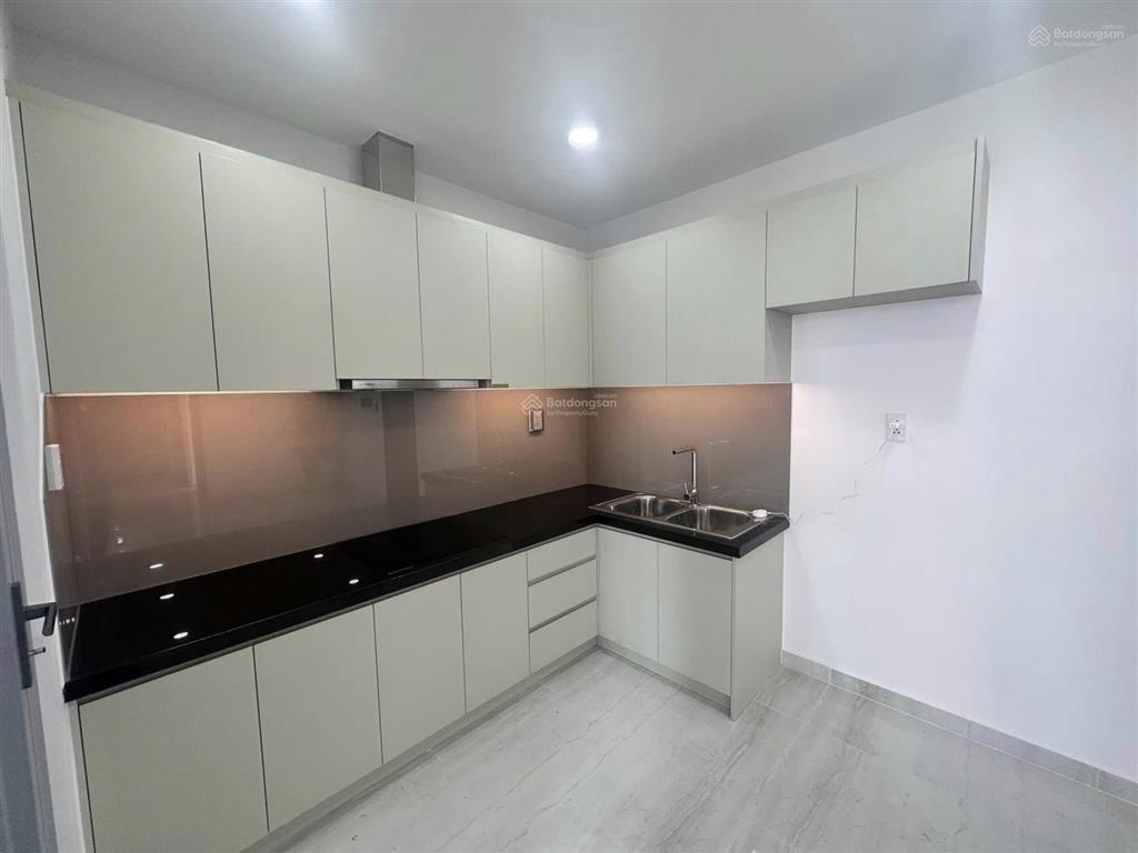 2pn 2wc 70m2 nhà mới giá 10 triệu. chung cư happy one central 68 tiện ích.  0705 435 ***