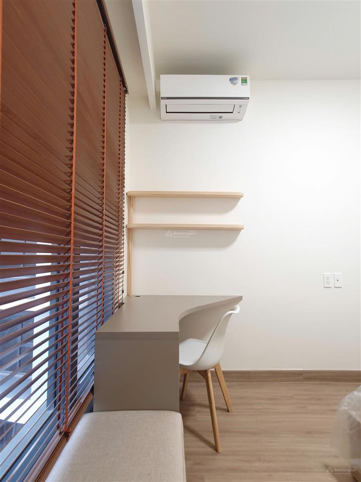 Cho thuê 2pn 2wc tầng cao giá 15 tr/th (bao phí quản lý) full nội thất mới như hình cc the glory