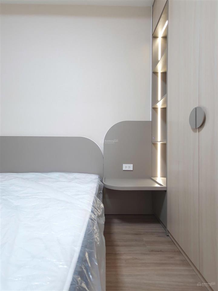 Cho thuê 2pn 2wc tầng cao giá 15 tr/th (bao phí quản lý) full nội thất mới như hình cc the glory