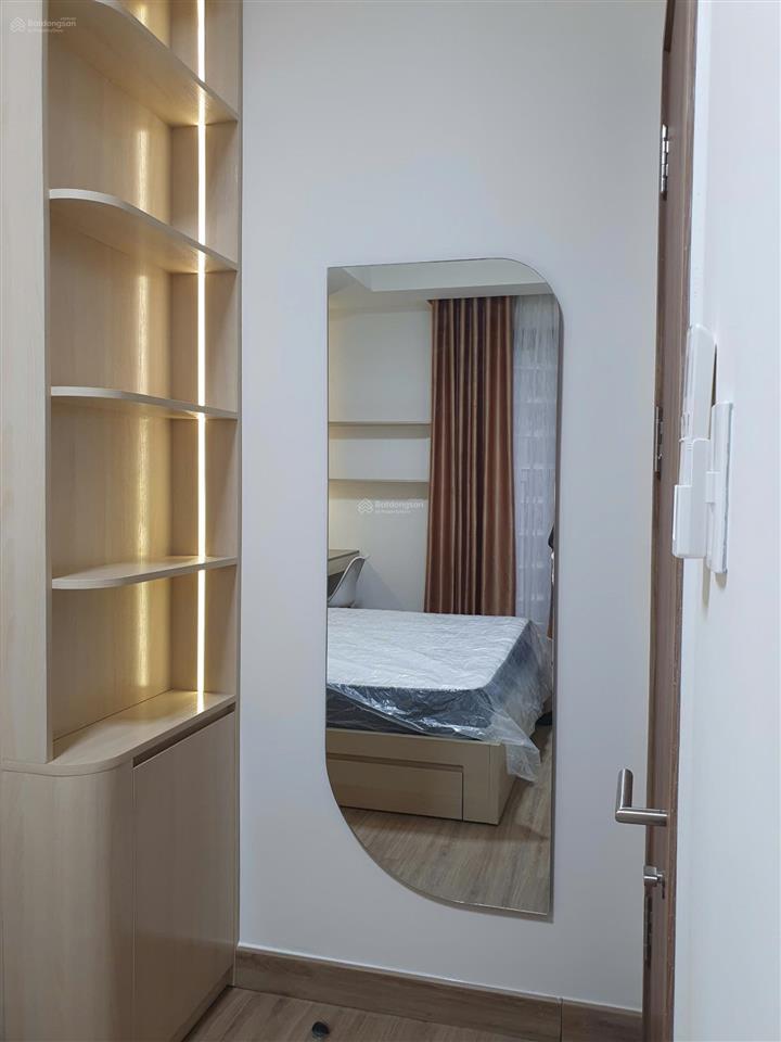 Cho thuê 2pn 2wc tầng cao giá 15 tr/th (bao phí quản lý) full nội thất mới như hình cc the glory