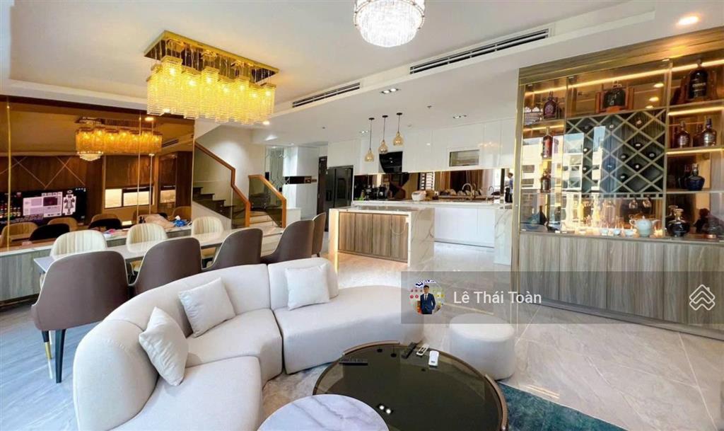 Bán căn penhouse lớn nhất c sky view chánh nghĩa view sông sài gòn , sổ sẵn công chứng ngay .