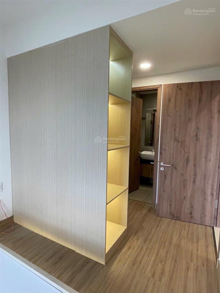 Bán căn 2pn 2wc 69.5m2 full nội thất như hình giá 3.3 tỷ (sẵn hd thuê 15 triệu/ tháng) the glory