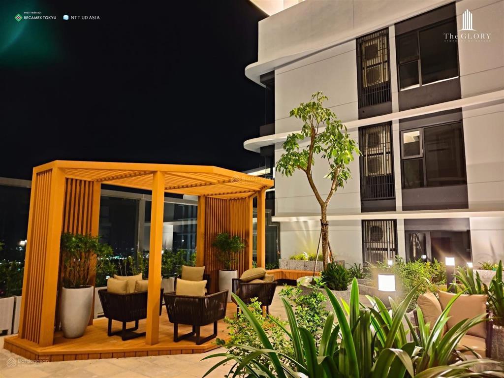 Bán căn 2pn 67,5m2 căn góc 2.85 tỷ full nội thất sẵn hd thuê 13 triệu/tháng. cc the glory tp mới bd