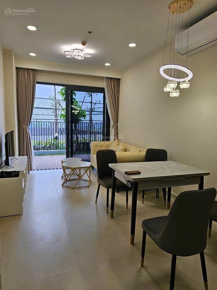 Bán căn 2pn 75m2 view trực diện hồ bơi full nội thất sẵn hđ thuê 15 triệu/tháng cc the glory