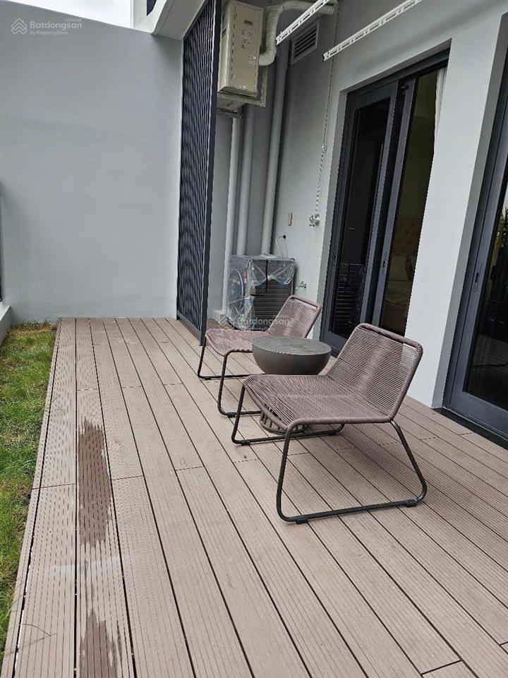 Bán căn 2pn 75m2 view trực diện hồ bơi full nội thất sẵn hđ thuê 15 triệu/tháng cc the glory