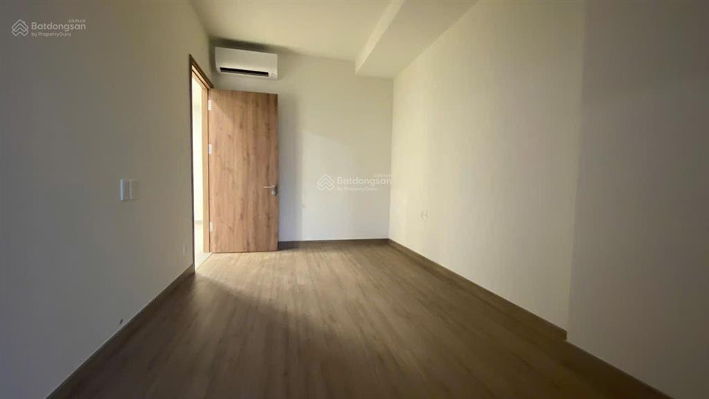 Căn 2pn 2wc 69,5m2 tầng cao view đẹp nhà mới giá 3.5 tỷ rẻ hơn cdt 200 triệu cc the glory