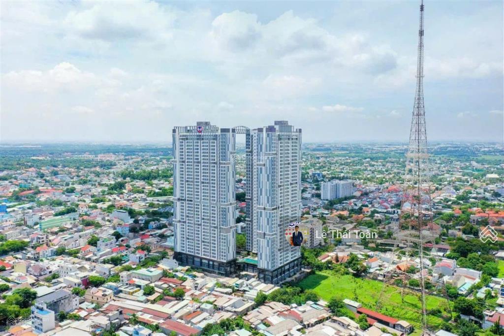Một căn duy nhất 2pn 70m2 giá 2.550 tỷ tầng cao view đẹp . bank hỗ trợ 70%