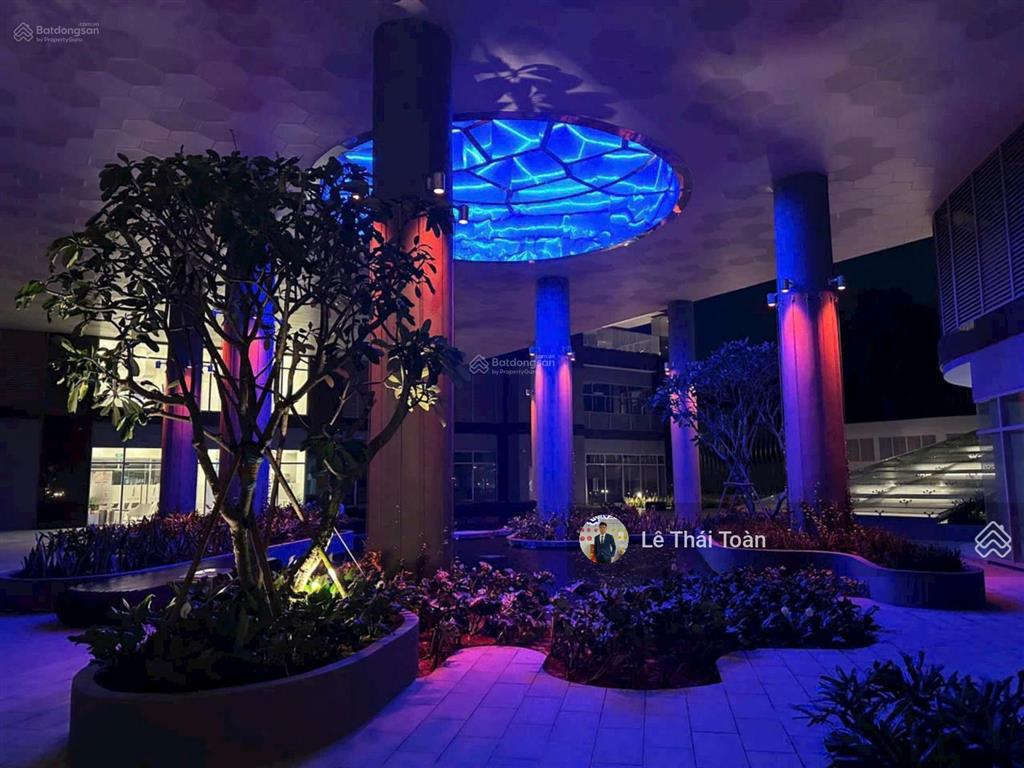 Một căn duy nhất 2pn 70m2 giá 2.550 tỷ tầng cao view đẹp . bank hỗ trợ 70%