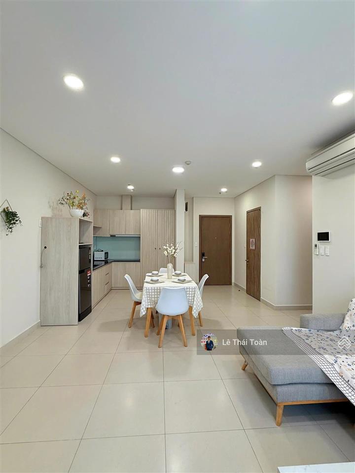 Cho thuê 2pn 2wc 86m2 giá 17 triệu (bao pql) full nội thất như hình chung cư sora gadens 2