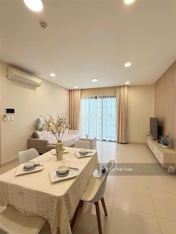 Cho thuê 2pn 2wc 86m2 giá 17 triệu (bao pql) full nội thất như hình chung cư sora gadens 2
