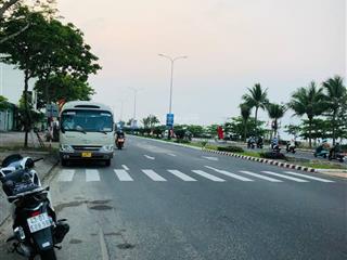 Cần bán biệt thự 3.5 tầng mt đường nguyễn tất thành,p thanh khê.đà nẵng