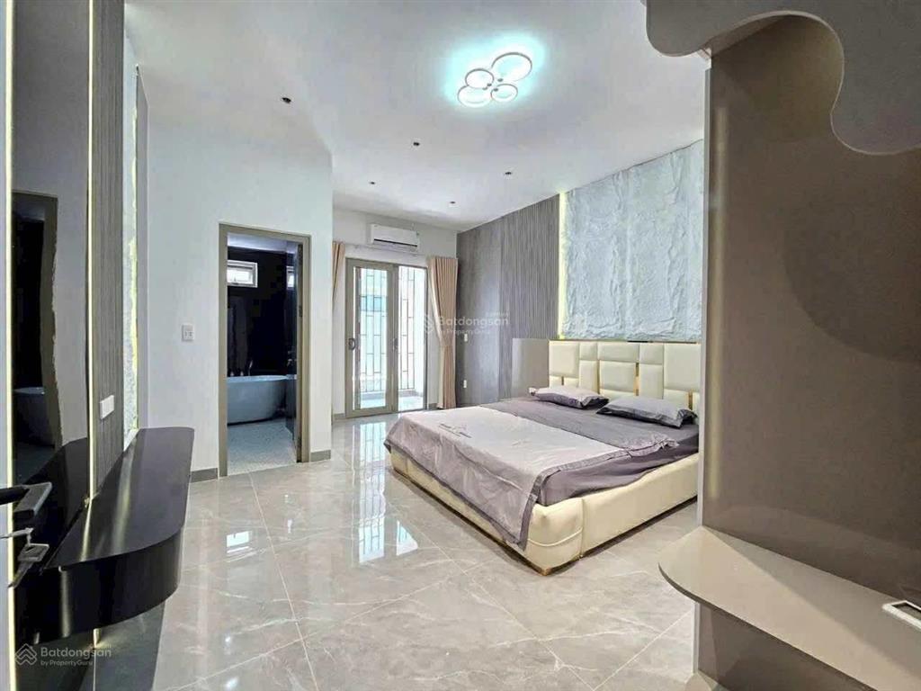 Chính chủ gửi bán nhà 3 tầng mt nguyễn thúy. đường 7.5m, đà nẵng