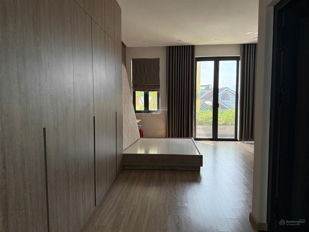 Cần bán nhà 5 tầng mt thích quảng đức.đà nẵng