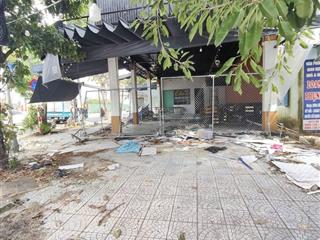 Cần bán lô góc 3 mt hồ tùng mậu và hoàng thị loan và hoà minh 29.đà nẵng