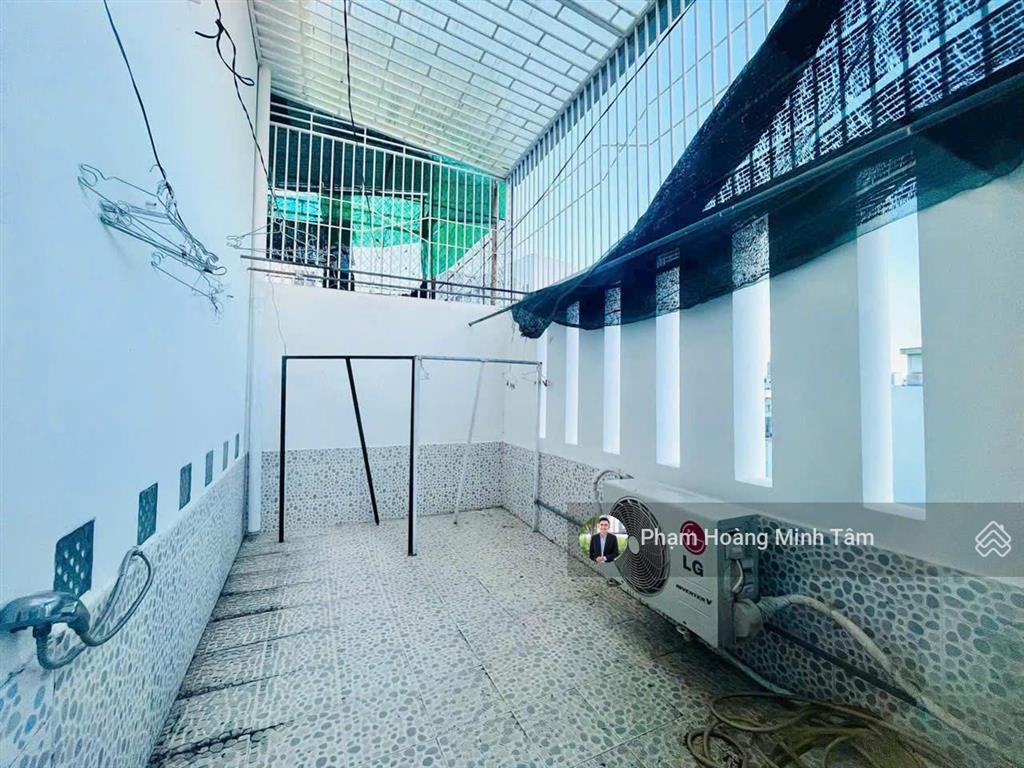 Bán nhà đường hà thanh  gần ngã 2/4, trung tâm nha trang