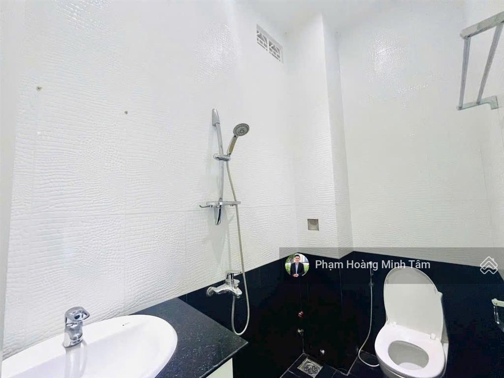 Bán nhà đường hà thanh  gần ngã 2/4, trung tâm nha trang