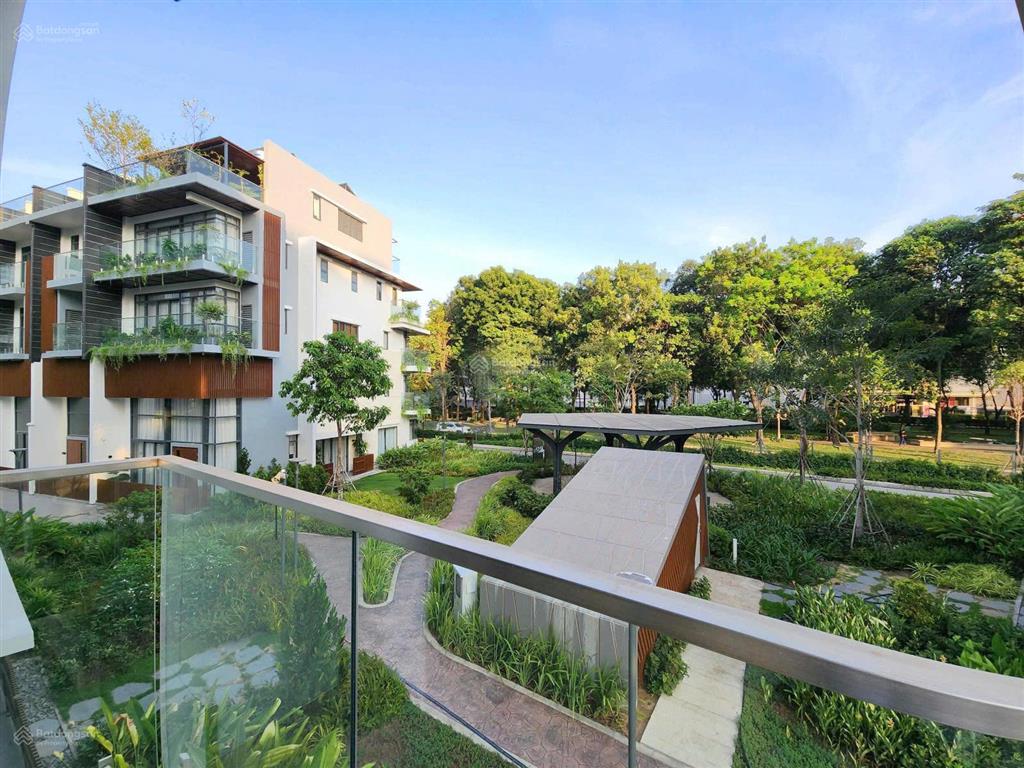Nhà phố thấp tầng the glen  celadon city  1hầm + 1trệt  4 lầu. dt 343m2  mua trực tiếp cđt 21tỷ