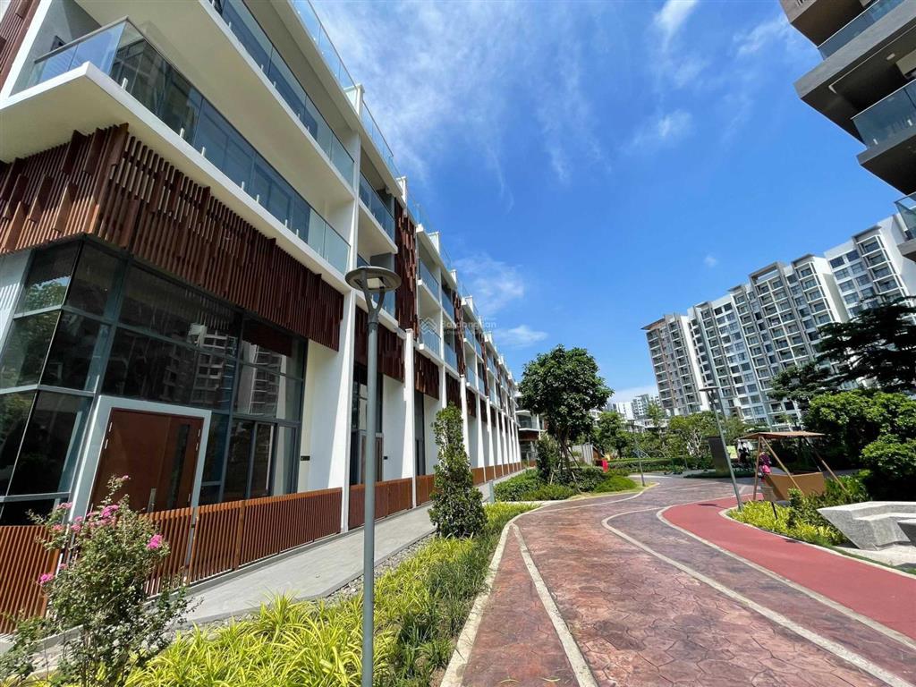 Nhà phố thấp tầng the glen  celadon city  1hầm + 1trệt  4 lầu. dt 343m2  mua trực tiếp cđt 21tỷ