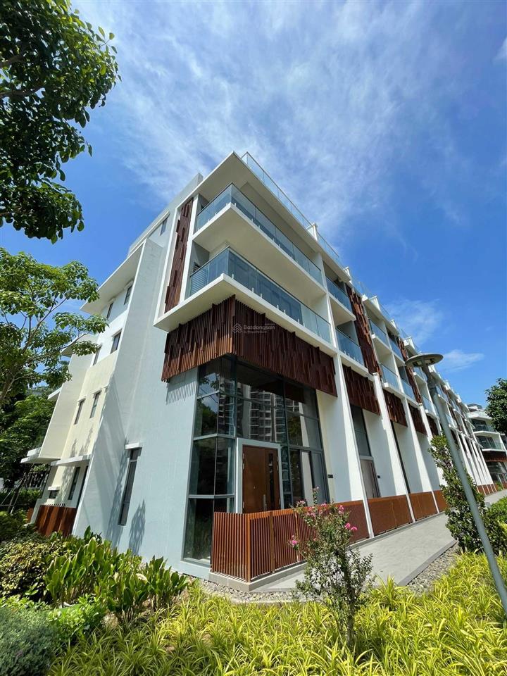 Nhà phố thấp tầng the glen  celadon city  1hầm + 1trệt  4 lầu. dt 343m2  mua trực tiếp cđt 21tỷ