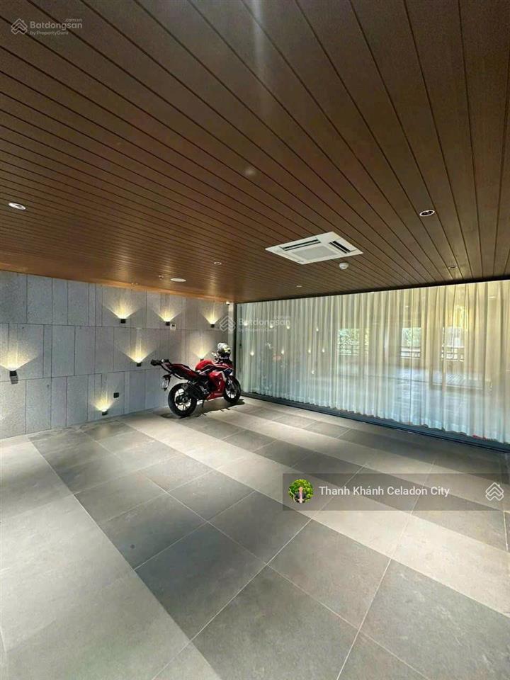 Bán căn sky linked villa  3pn + 1 2wc, giá bán 13tỷ8  căn hộ xe hơi chạy lên tận nhà celadon city