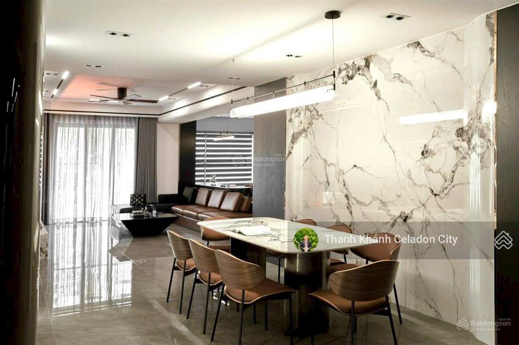 Bán căn sky linked villa  3pn + 1 2wc, giá bán 13tỷ8  căn hộ xe hơi chạy lên tận nhà celadon city