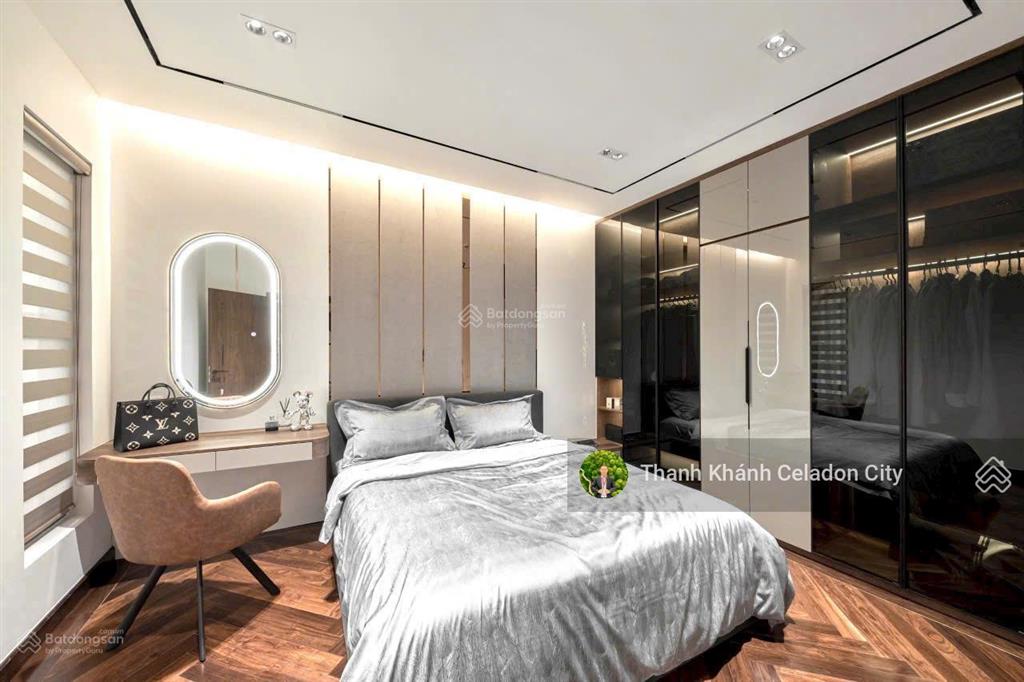 Bán căn sky linked villa  3pn + 1 2wc, giá bán 13tỷ8  căn hộ xe hơi chạy lên tận nhà celadon city