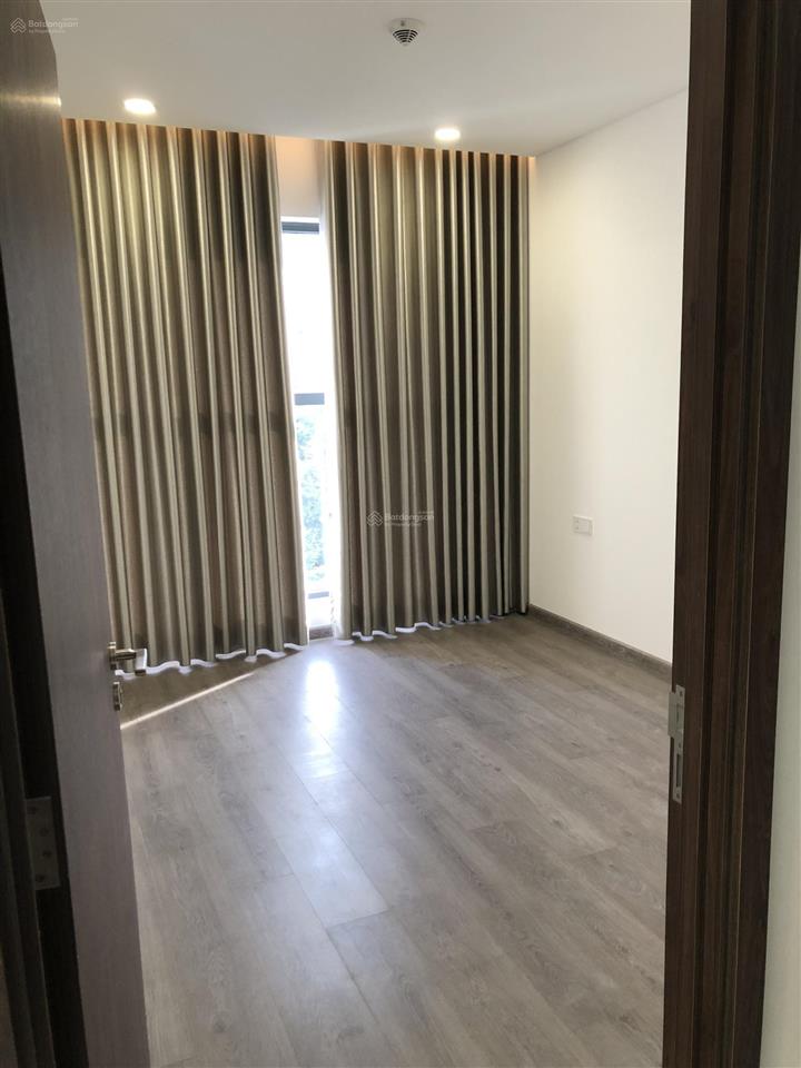 Hót  bán căn diamond brilliant 141m2  3pn + 1  giá 10tỷ tầng 9. full nội thất, bancon đông bắc